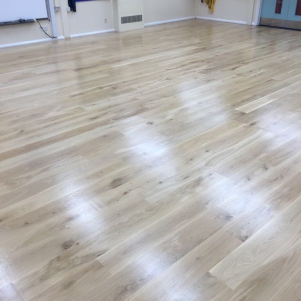 West Rise School Eastbourne new- Supply  and   Fit New Unfinished Solid Oak Floor and lacquer to seal 